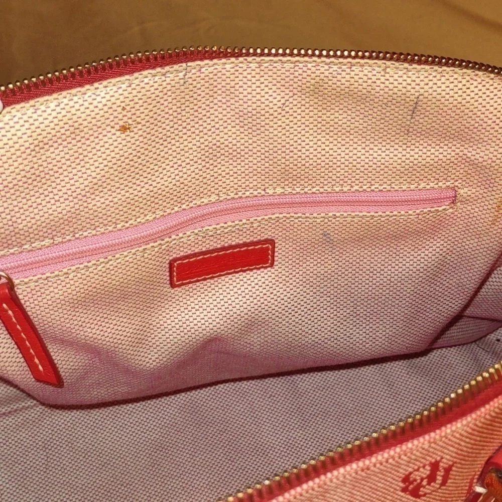 Dooney & Bourke life bourke