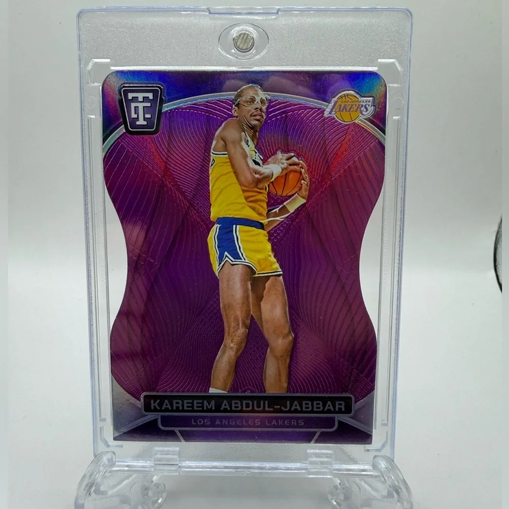 Kareem Abdul-Jabbar 2024-25 Panini Totally Certified #194 Purple Die Cut 33/49