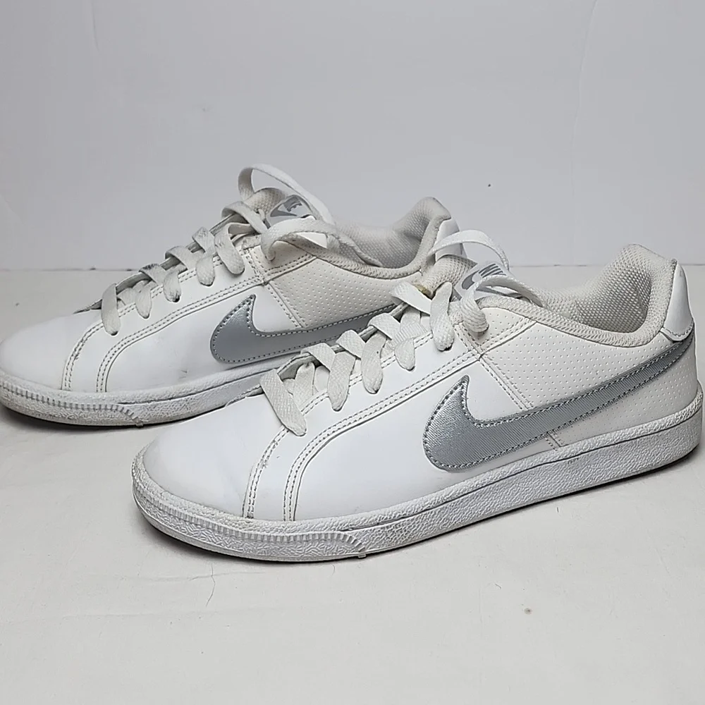 Nike Court Royale Sneakers Women 6.5 Youth 5