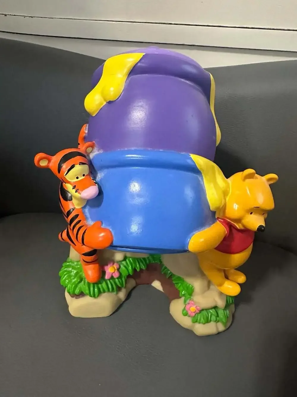 Vintage 2002 Disney Winnie the Pooh and Tigger Honey Dixie Cup Dispenser Bath
