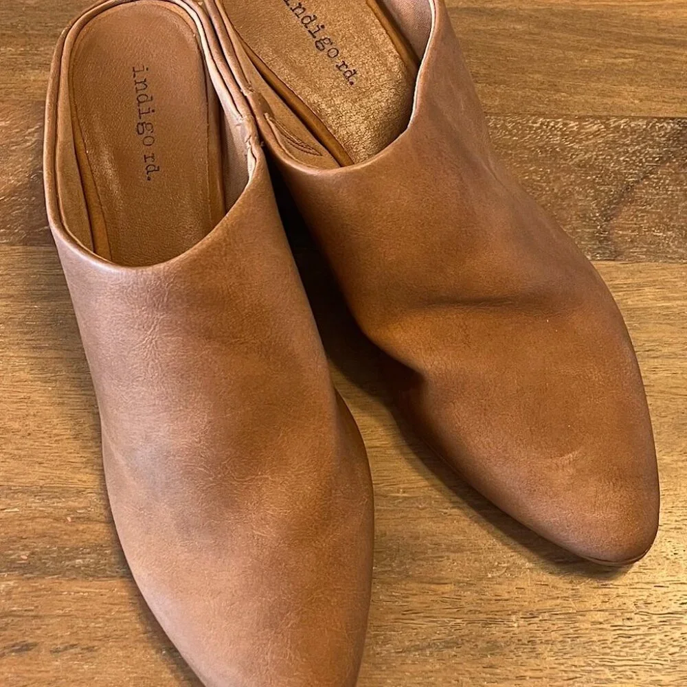 Indigo Rd Shoes Womens 8M Casual Slip On Clog Bootie Brown‎ Faux Leather Heel
