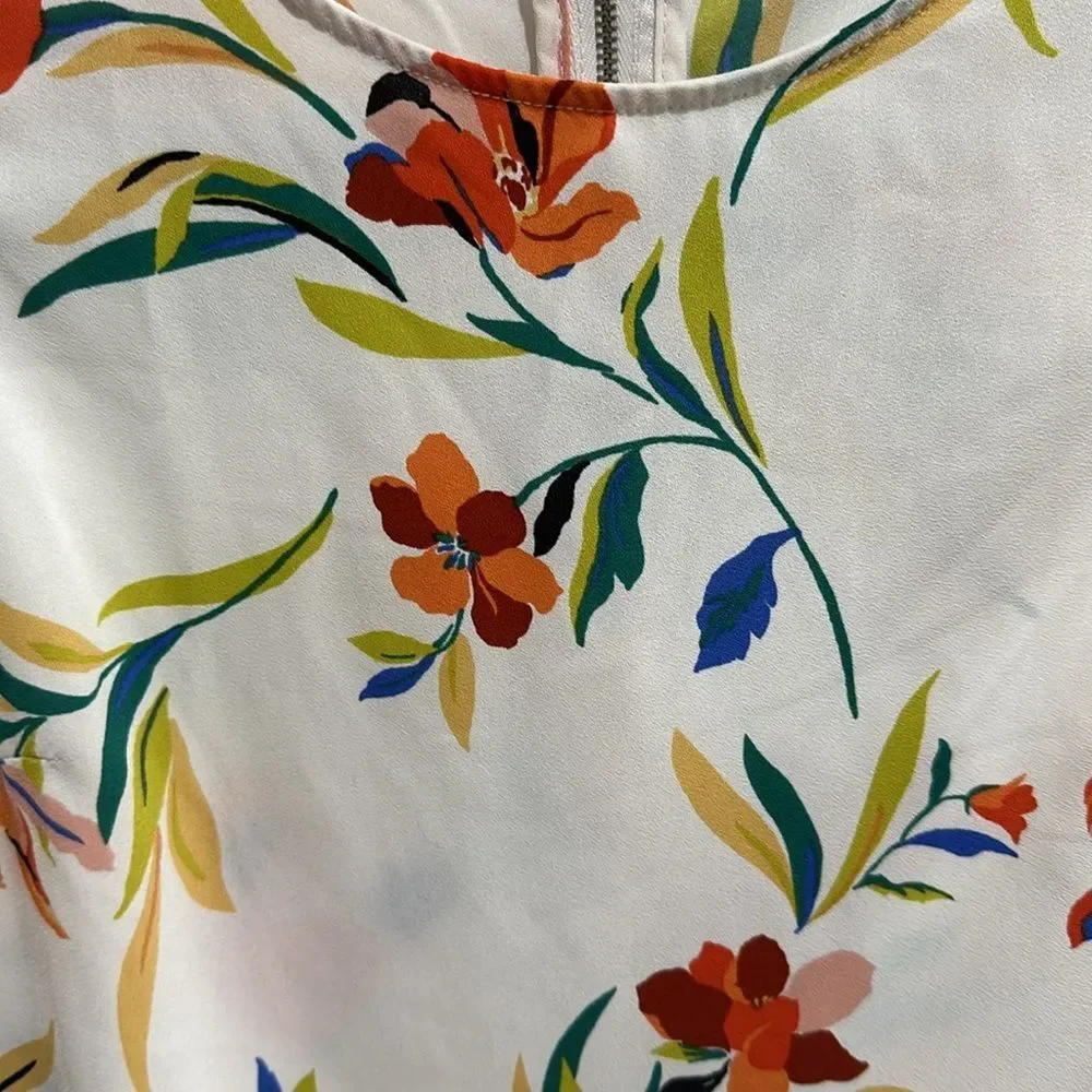 Forever 21 tropical white Top. Size small