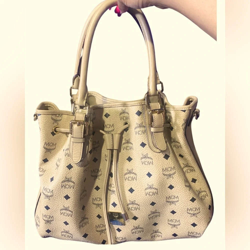 MCM MUNCHEN this authentic