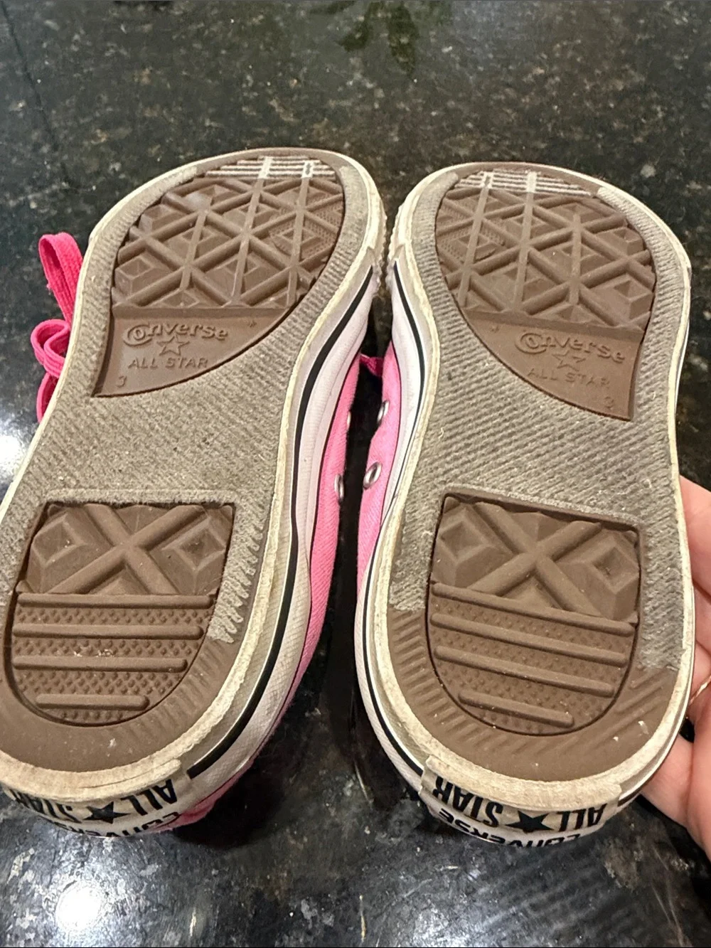 Converse vivid pink