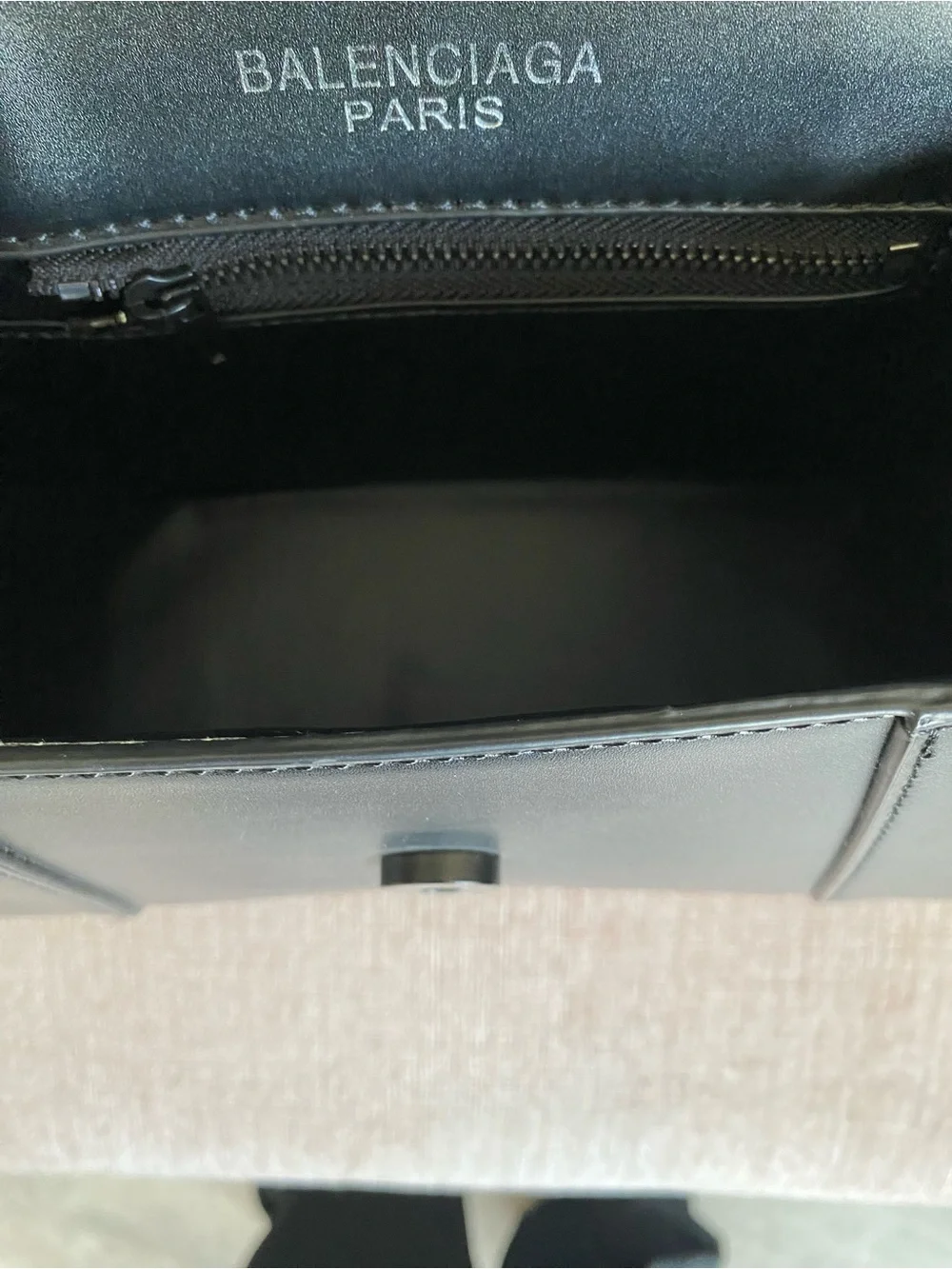 SHOULDER BAG