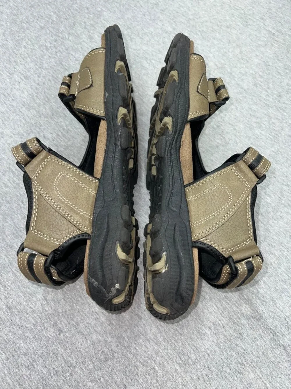 Reel Legends Mens Stingray Sandals 10M Brown & Black Adjustable Straps‎ Outdoors