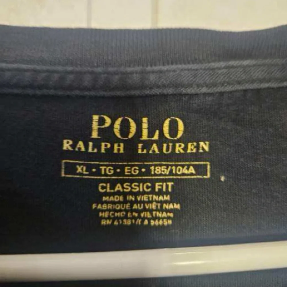 Polo by Ralph Lauren Men's Charcoal‎ Tee with Red Emblem