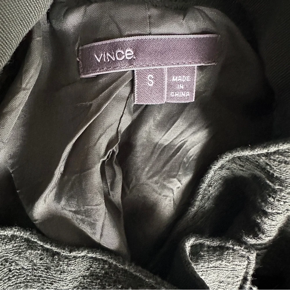 Vince elegant dark