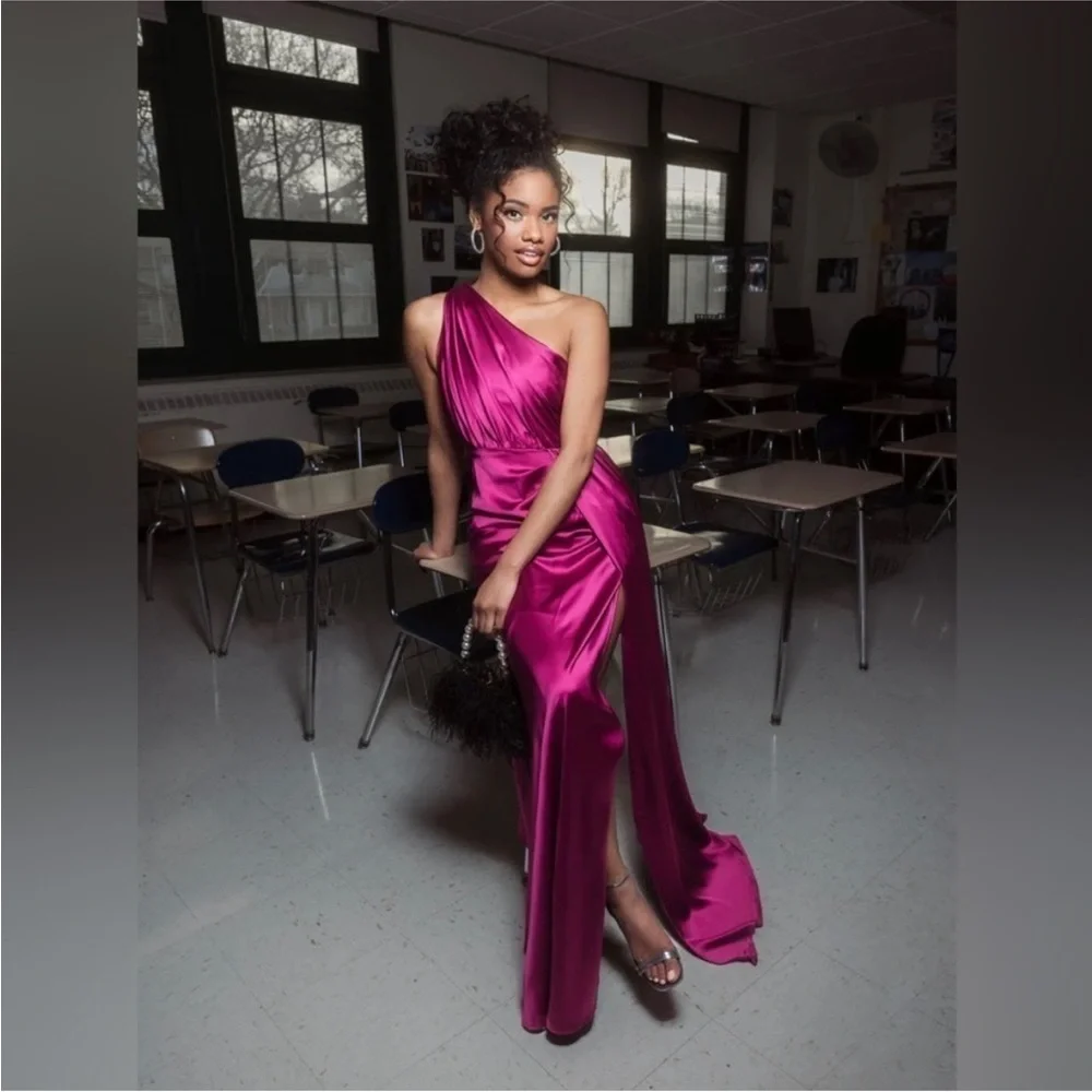 Mac Duggal nwt mac
