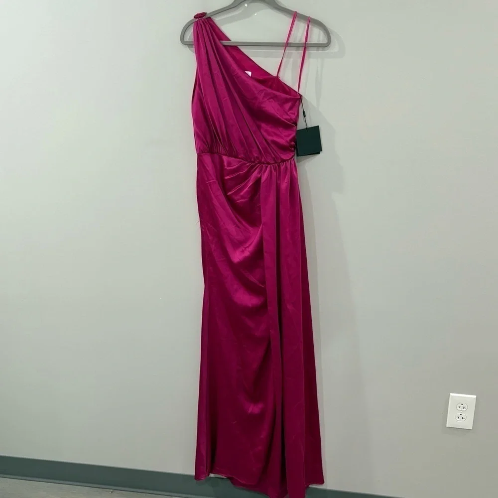 Mac Duggal nwt mac