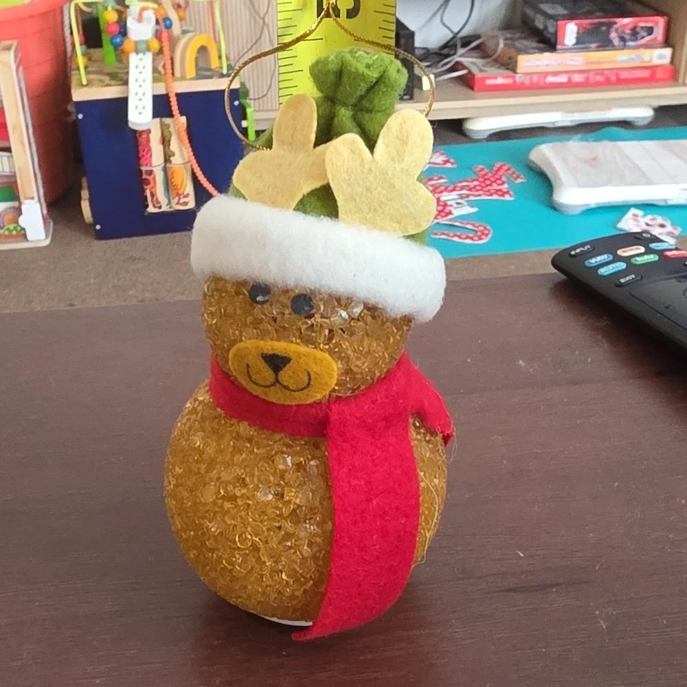 The Unbranded Brand lighted bear