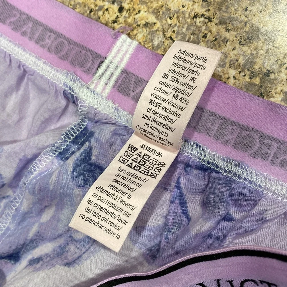 Victoria’s Secret Pajama Bottoms Pants Floral Lightweight Large