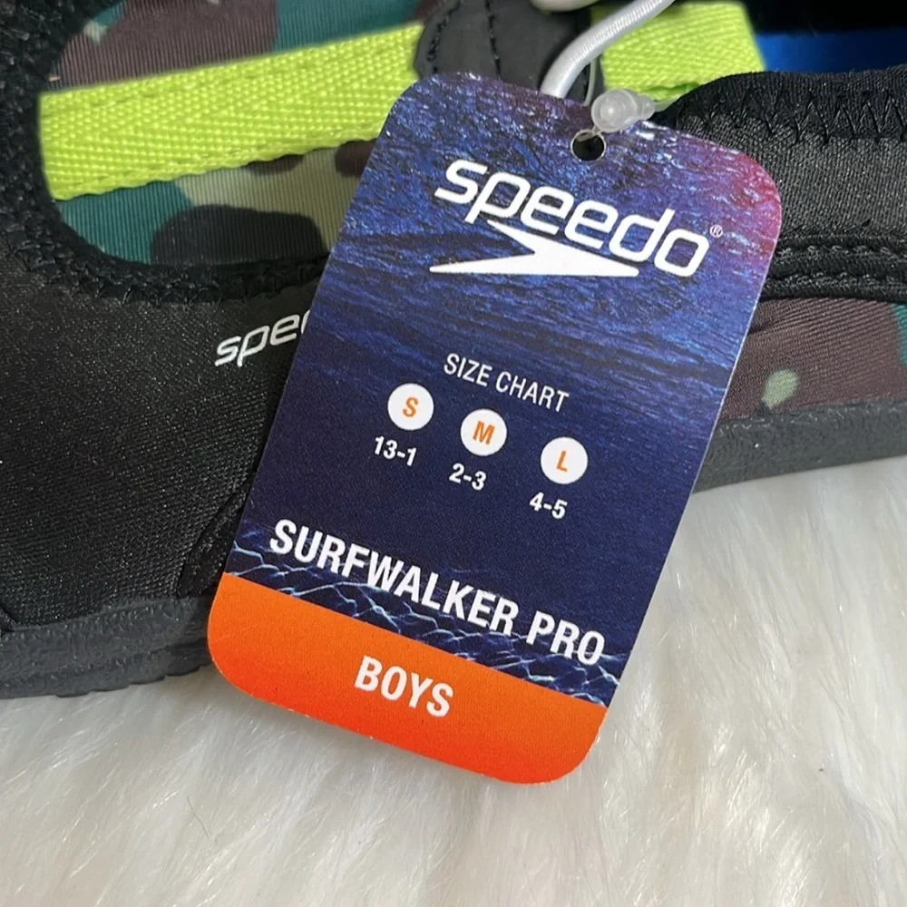 Speedo size medium