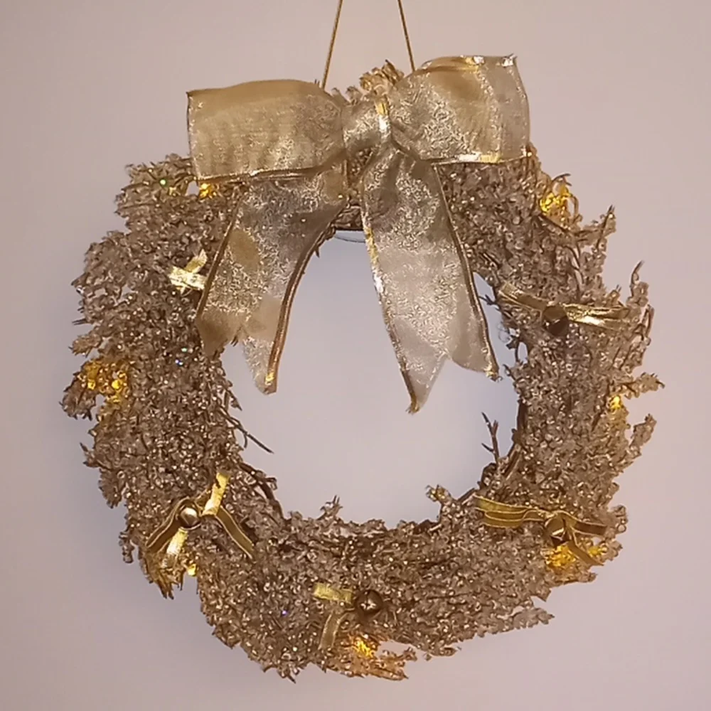 Vintage Avon Winter Ice Crystal Christmas Holiday Light Up Wreath 12