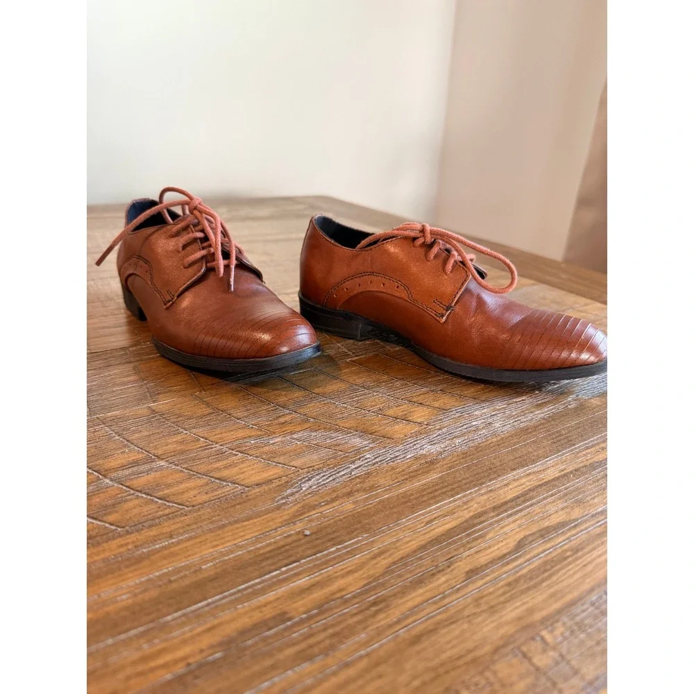Kenneth Cole kenneth cole