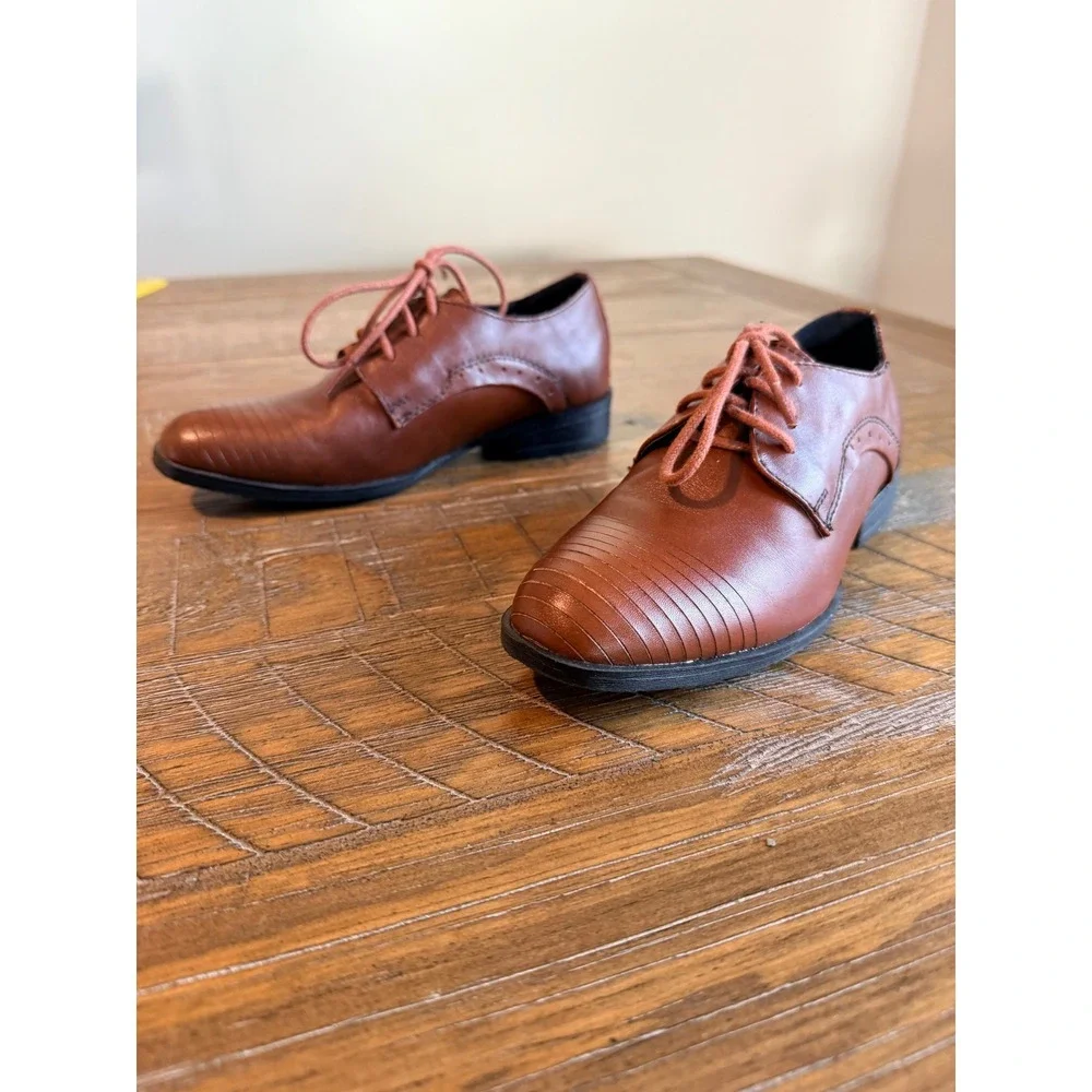Kenneth Cole kenneth cole