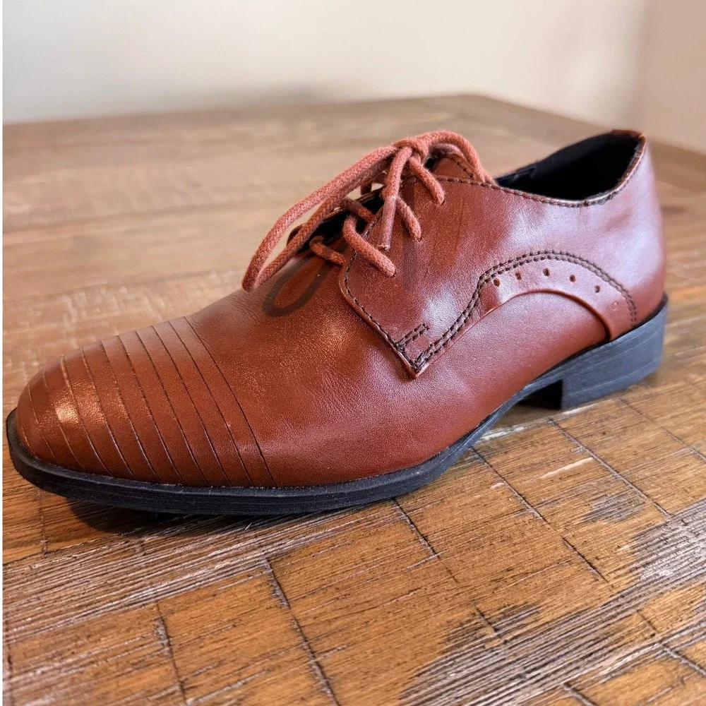 Kenneth Cole Boys Cognac Leather Straight Line Cap Toe Dress Shoes Size 12 Kids