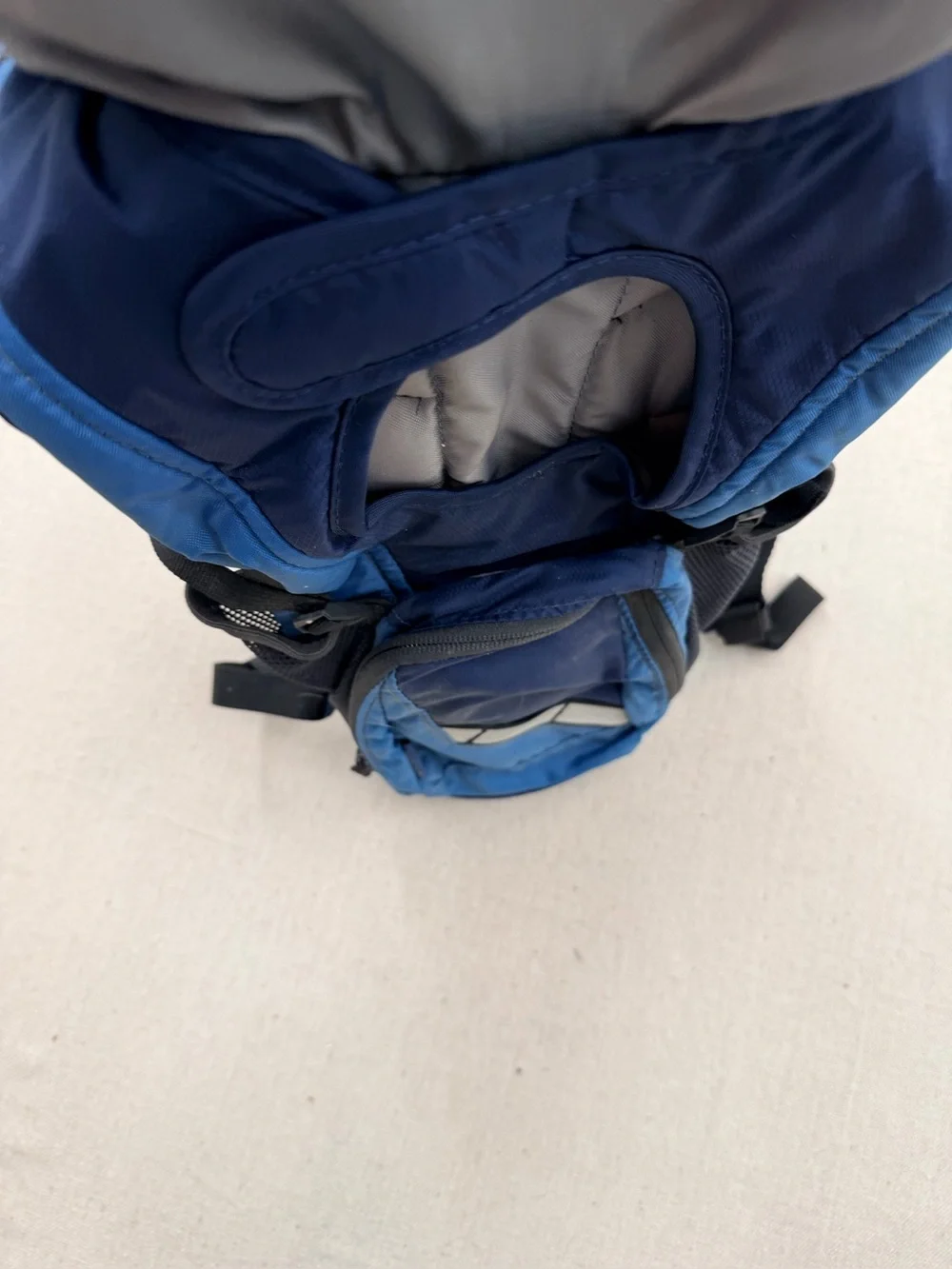 Camelbak added does accents