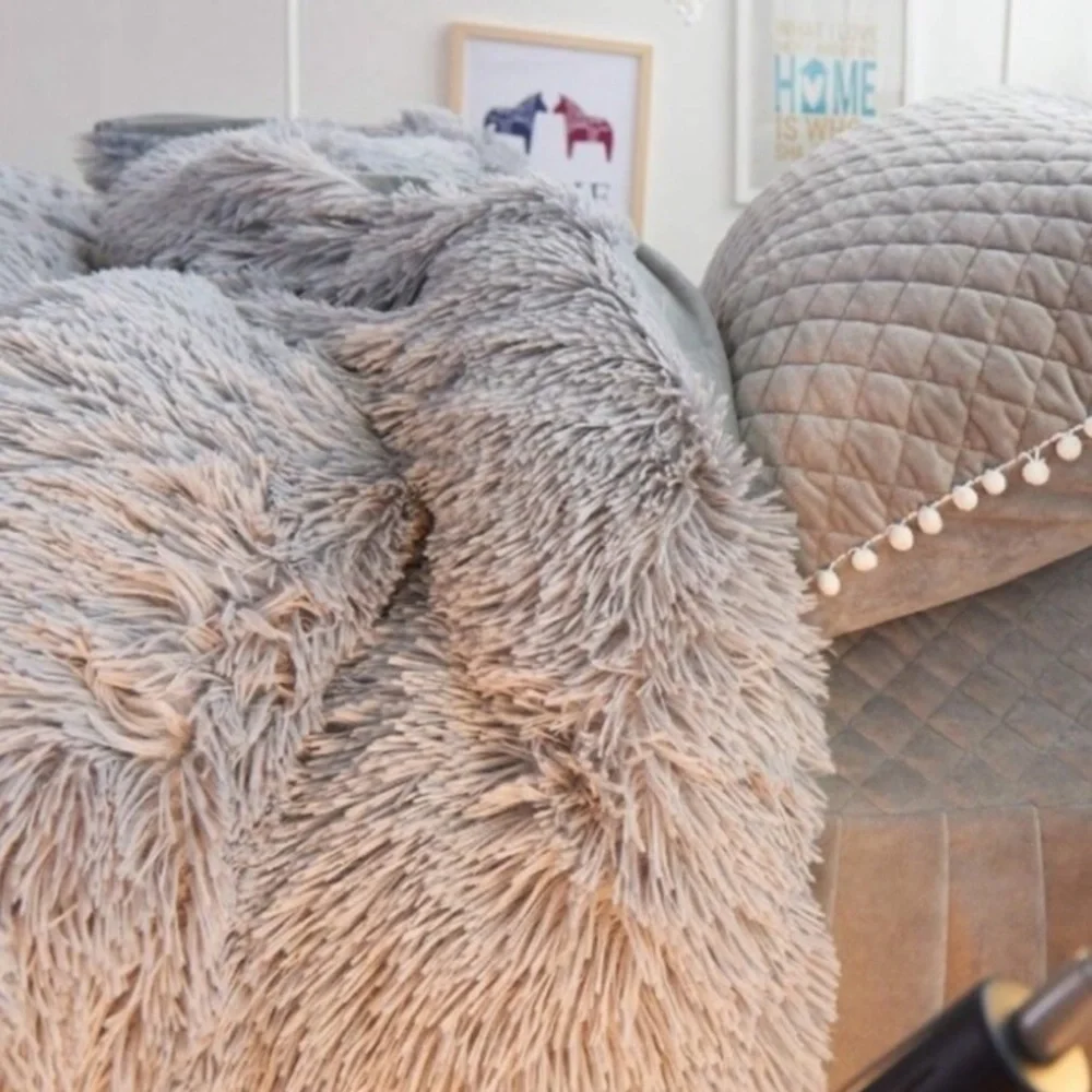 Think Vintage Online gray velvet
