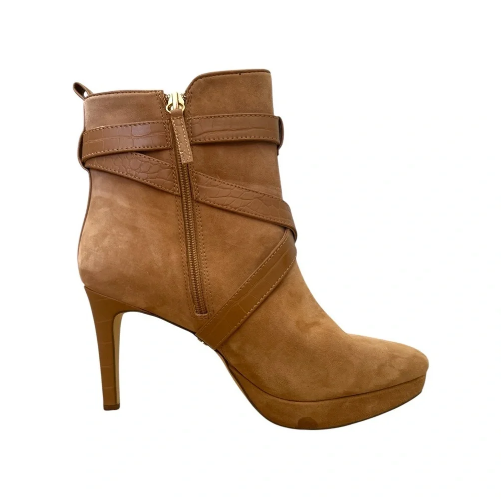 White House Black Market  Suede Ankle Boots Toasted Coconut Size 9 NWT
