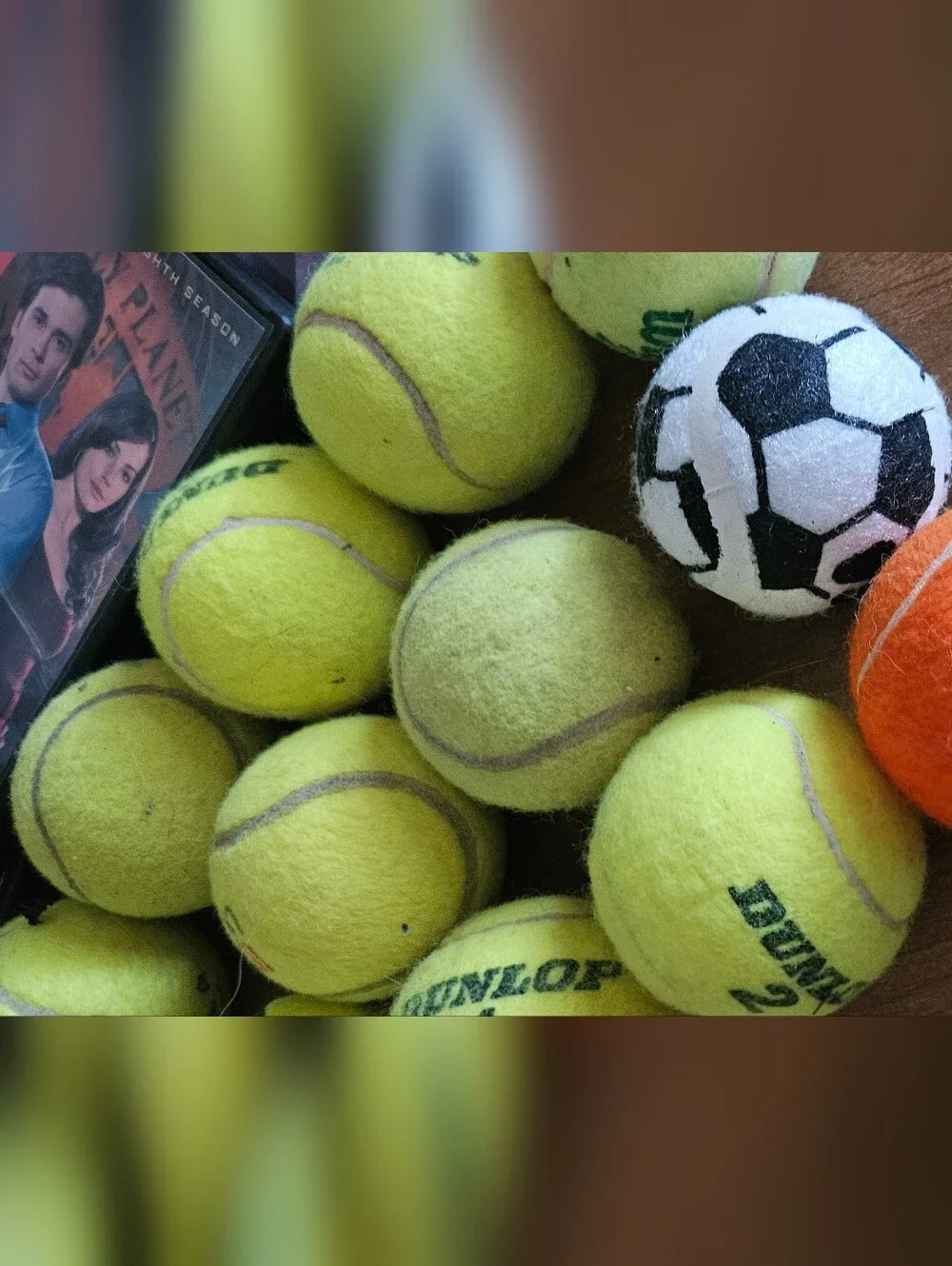 Dunlop offers balls cross