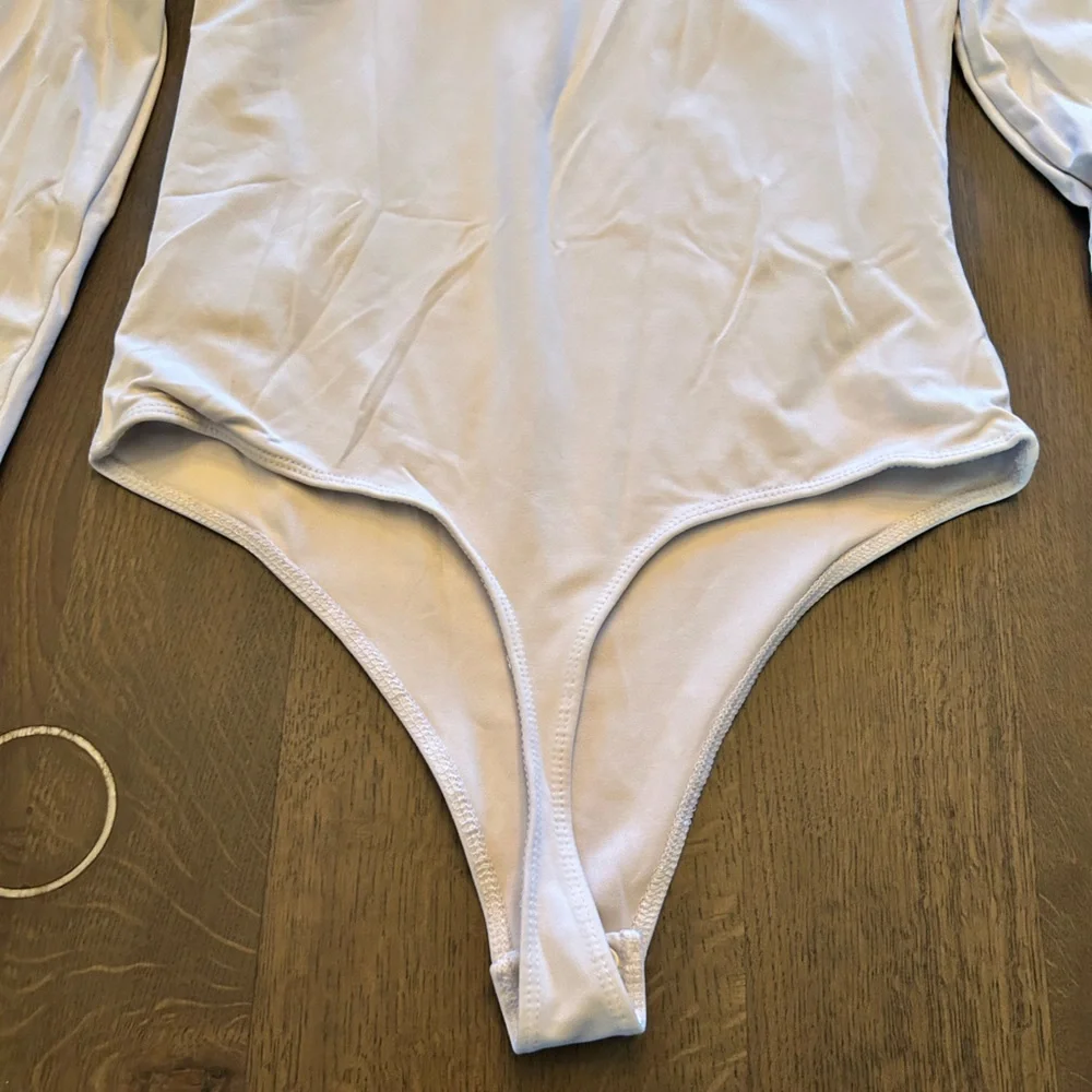 House of Harlow 1960 light cream long sleeve square neck bodysuit