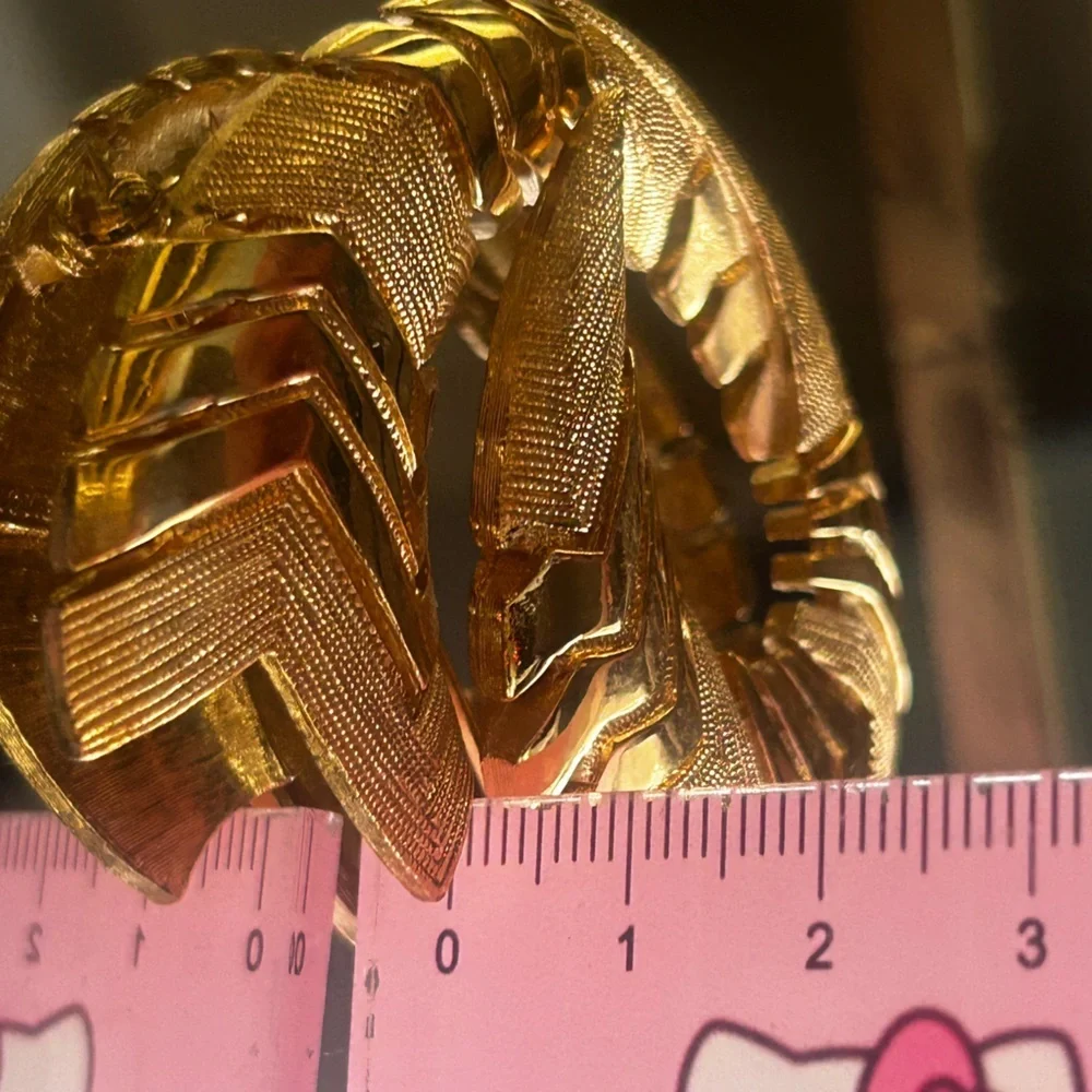 Monet authentic gold