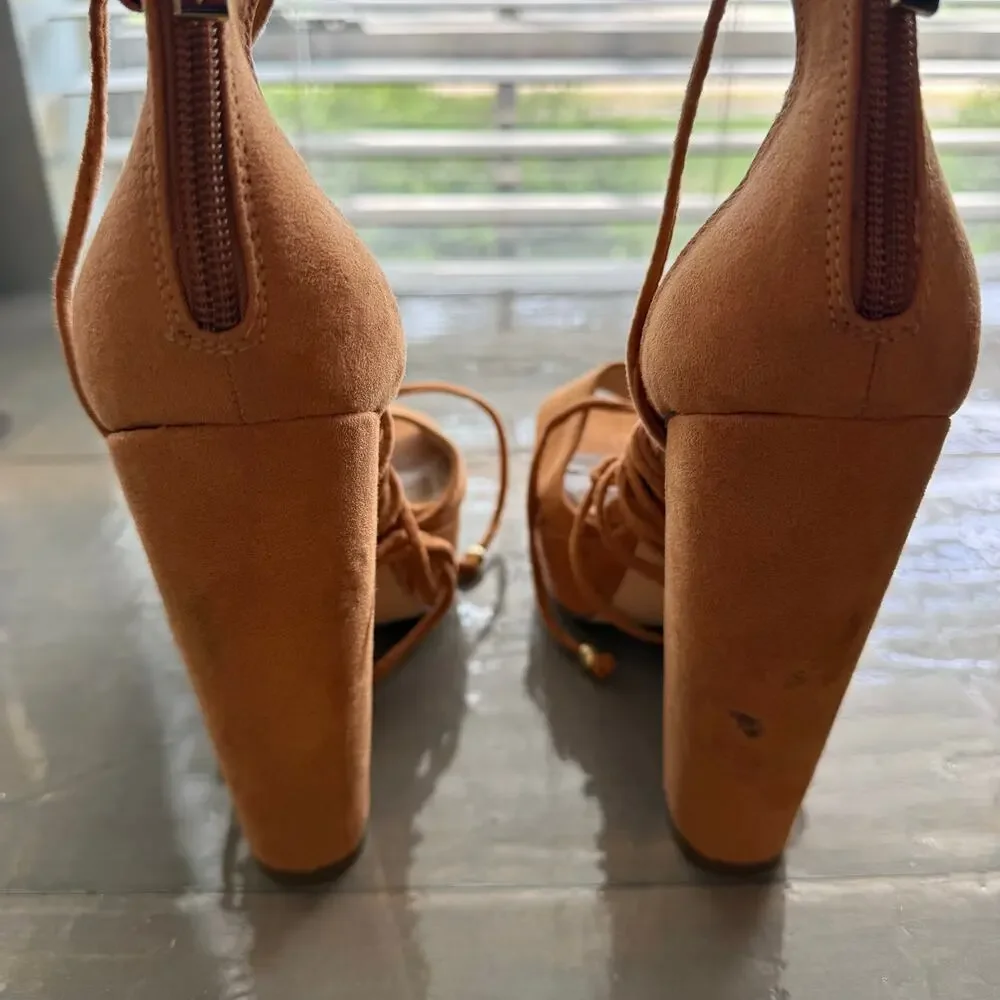 Nicole by Nicole Miller size tan