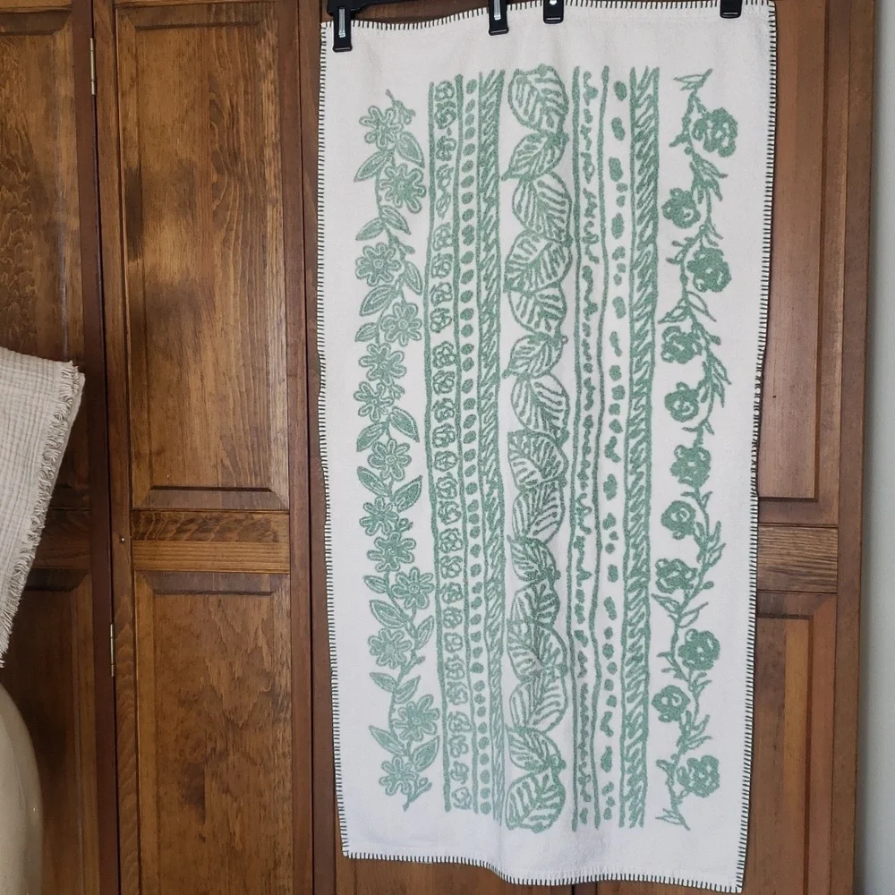 Vintage Bath Towel Wash Cloth Set