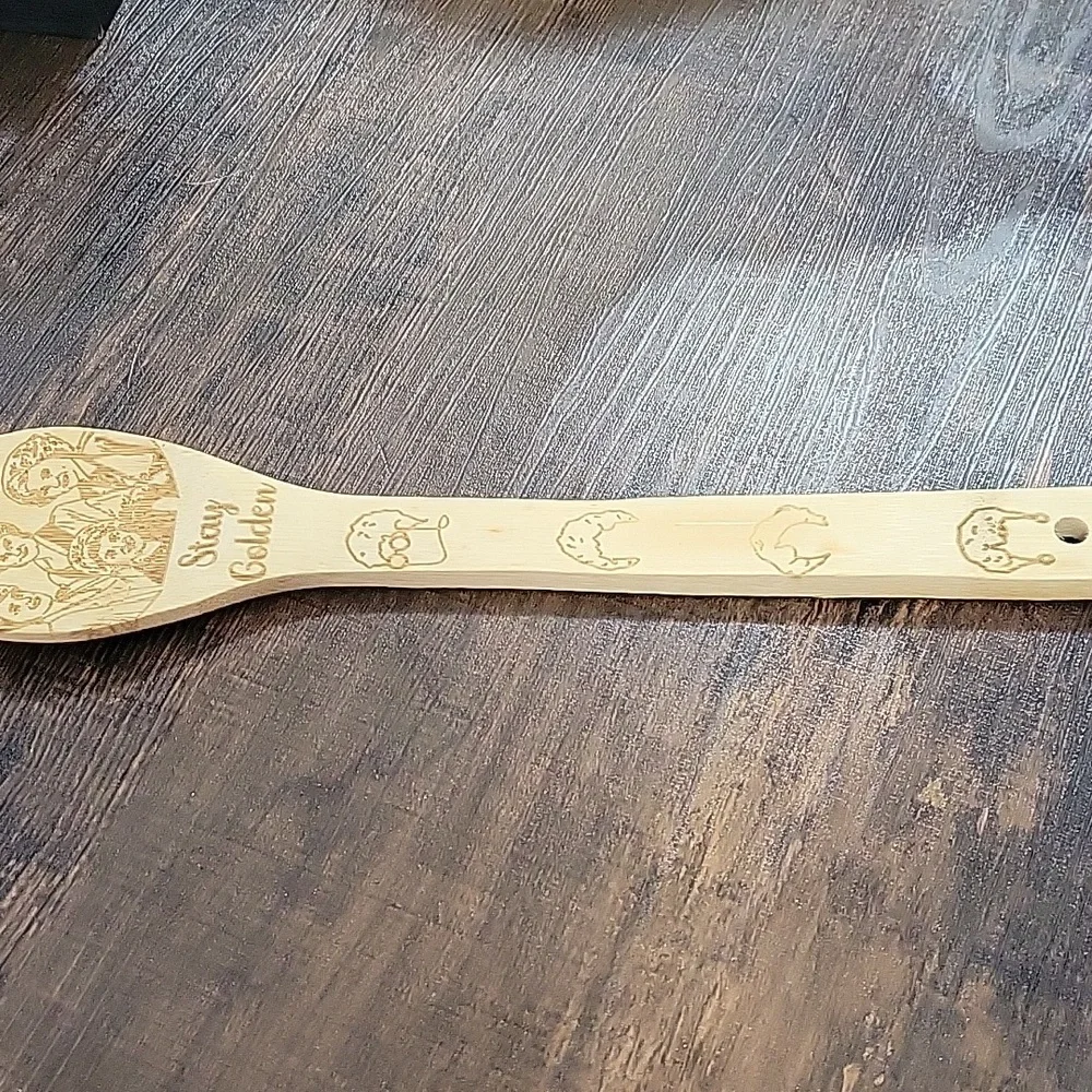 N/A charming wooden