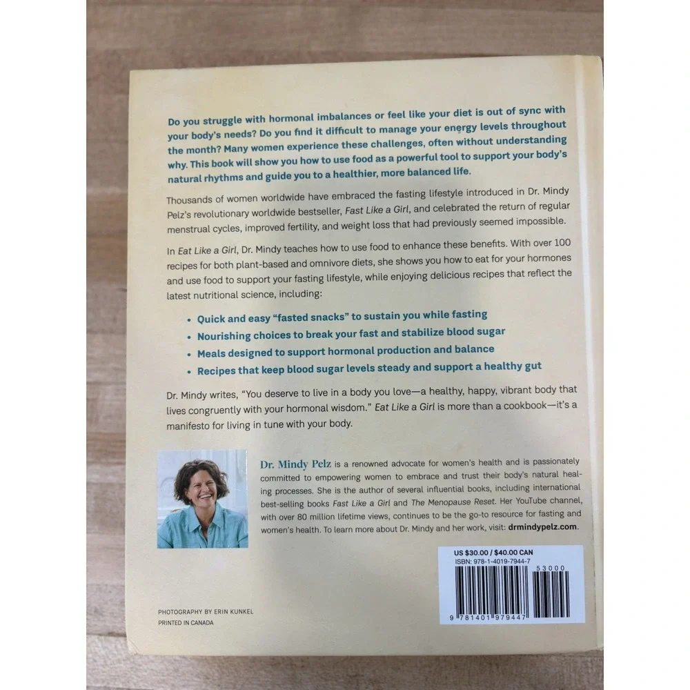N/A book bundle