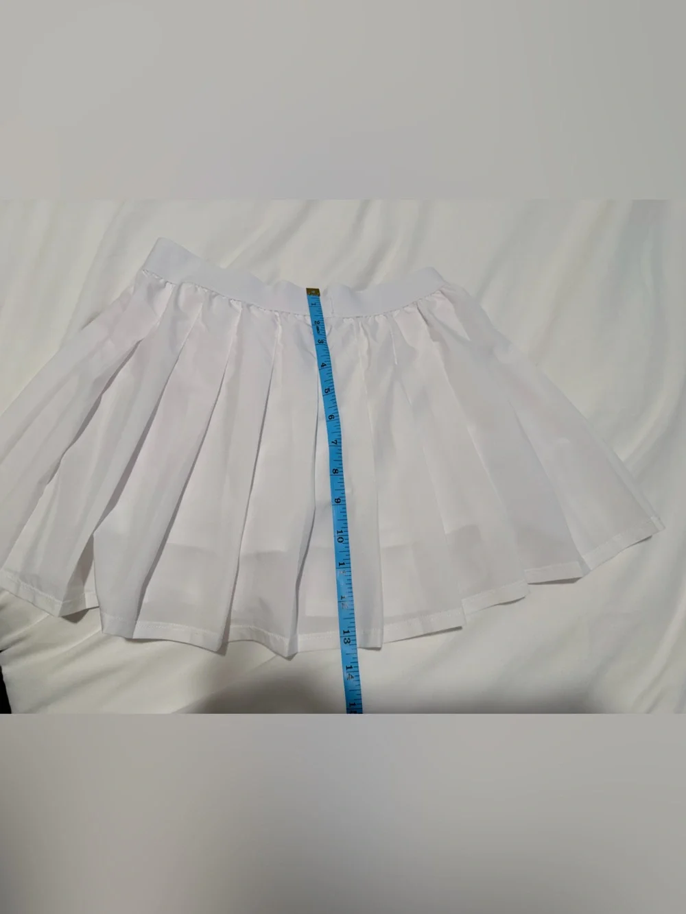 ALO Yoga clean pleated
