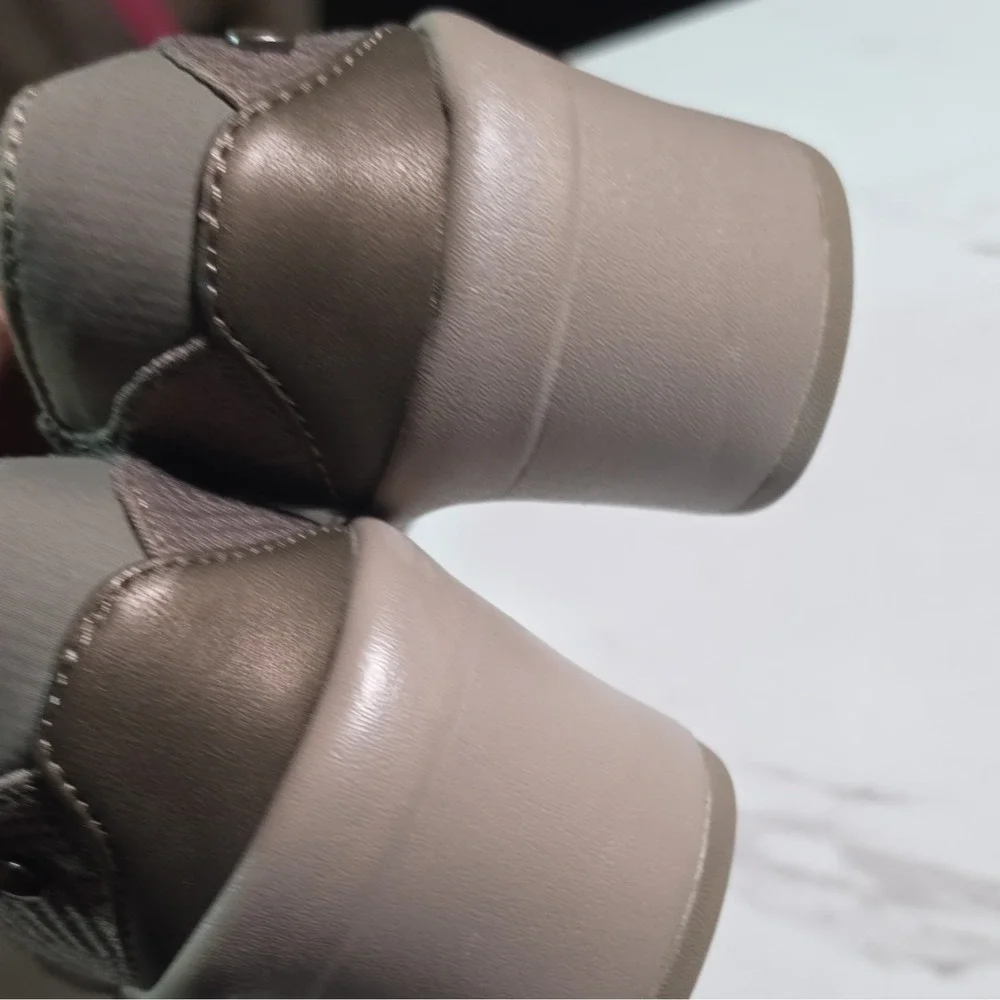 Bzees women brown