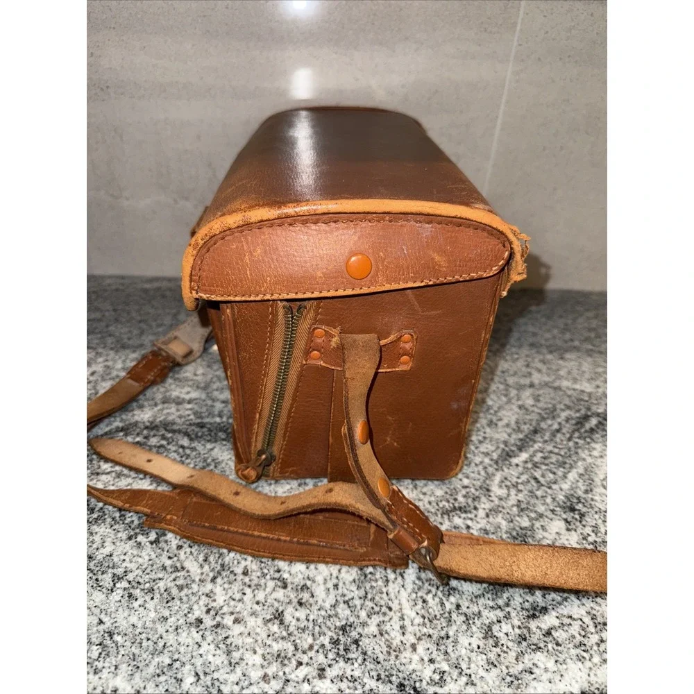 Vintage OMNICA 100 Deluxe West‎ German Leather Camera Bag