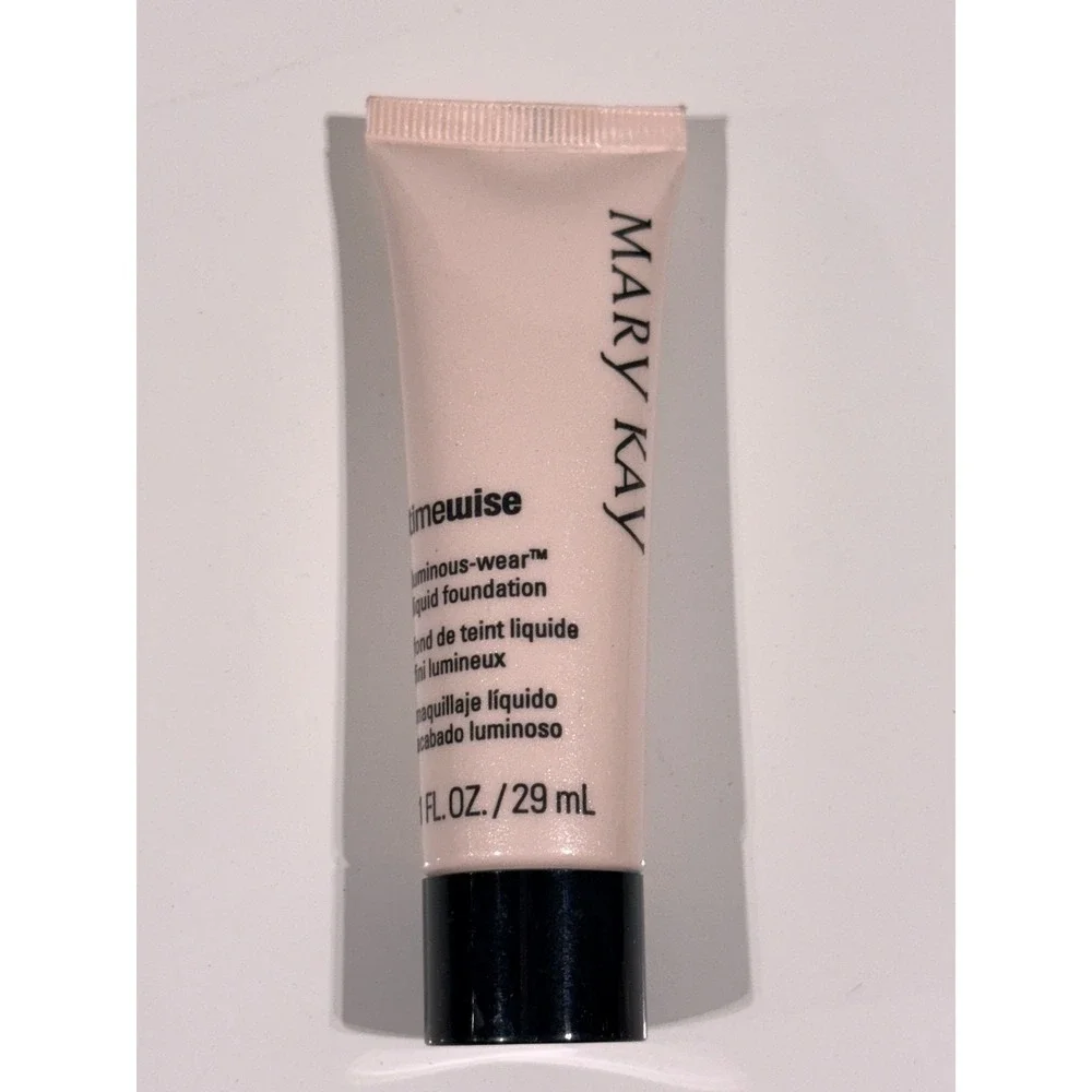 MARY KAY Timewise Luminous Wear Liquid Foundation - Normal to Oily - Ivory 6