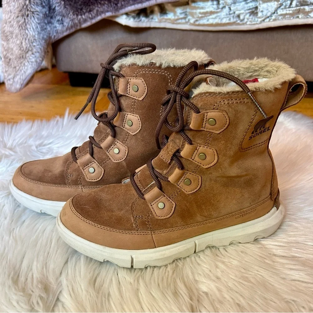 Sorel women explorer