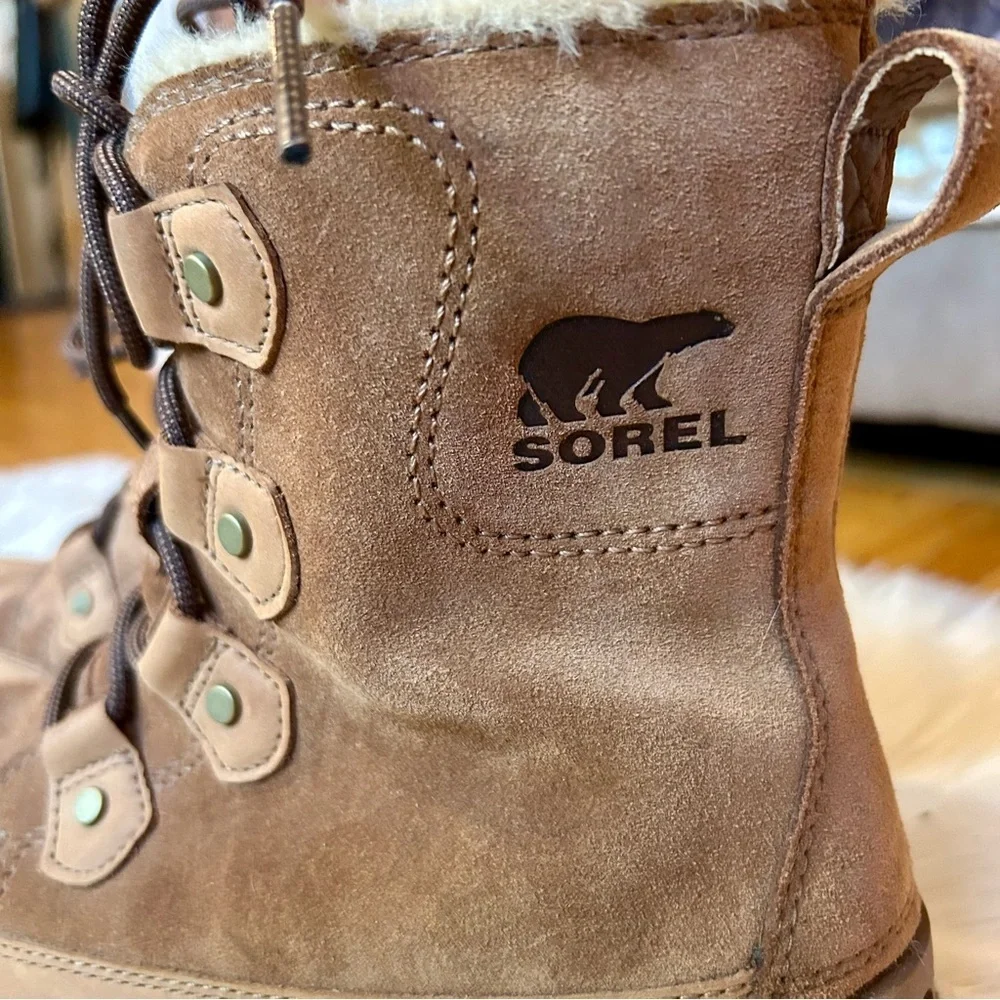 Sorel women explorer