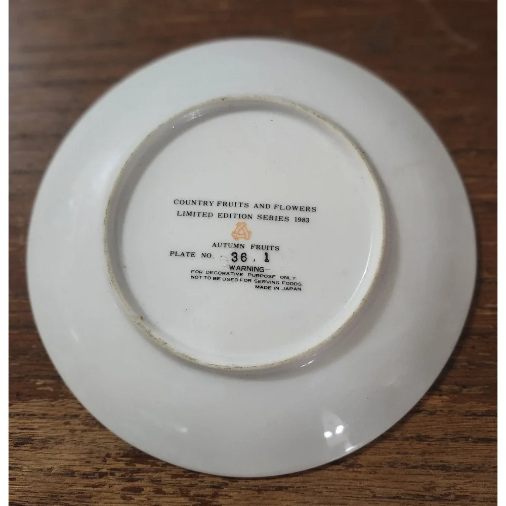 The Unbranded Brand unmarked ceramic floral