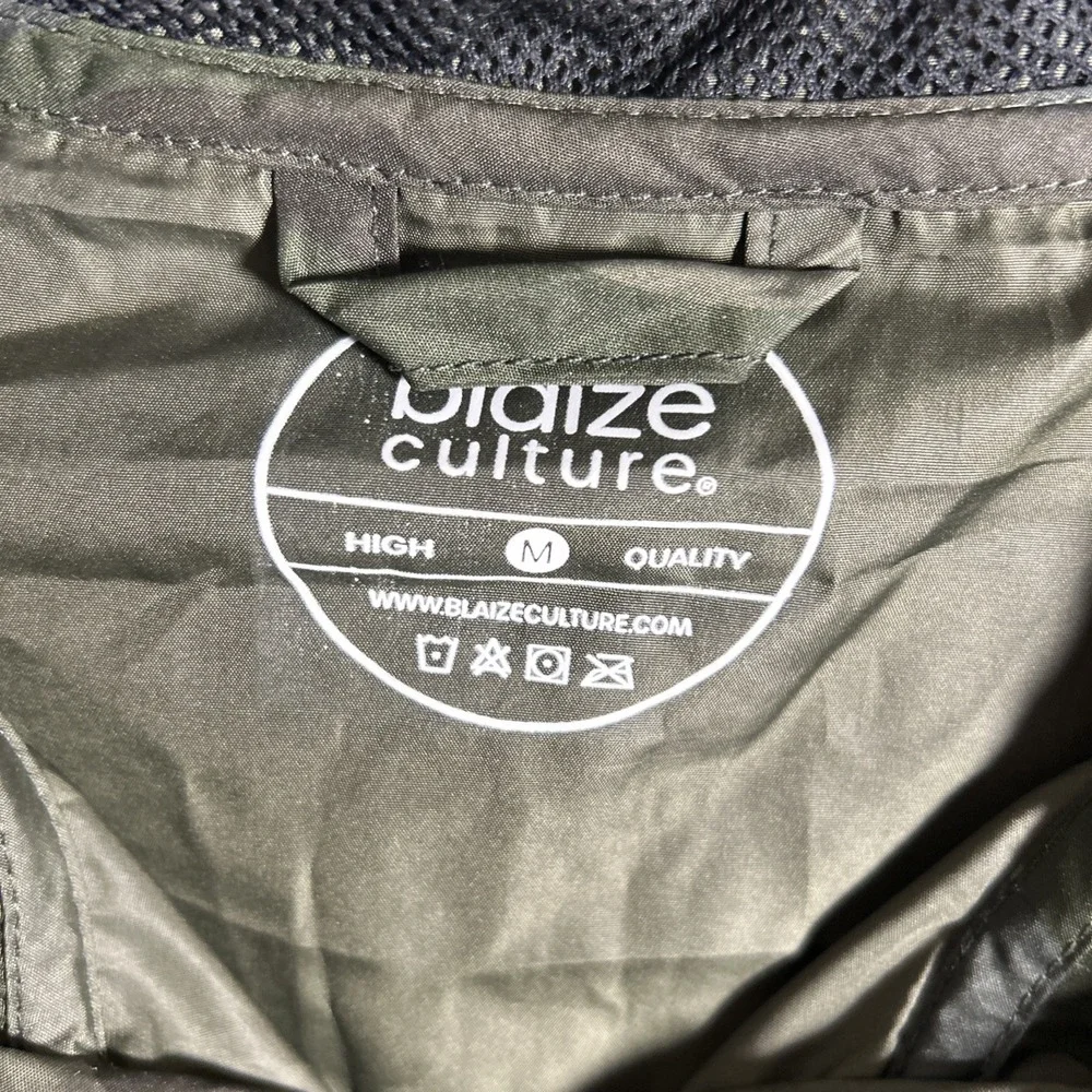 Blaize Culture Mens M Windbreaker Camo Skateboarding Lightweight Full Zip‎