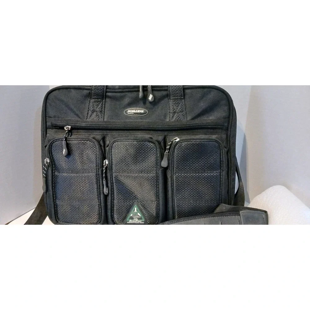 Mobile Edge Bring It On Scan‎ Fast Corporate Laptop Briefcase Black 15.4