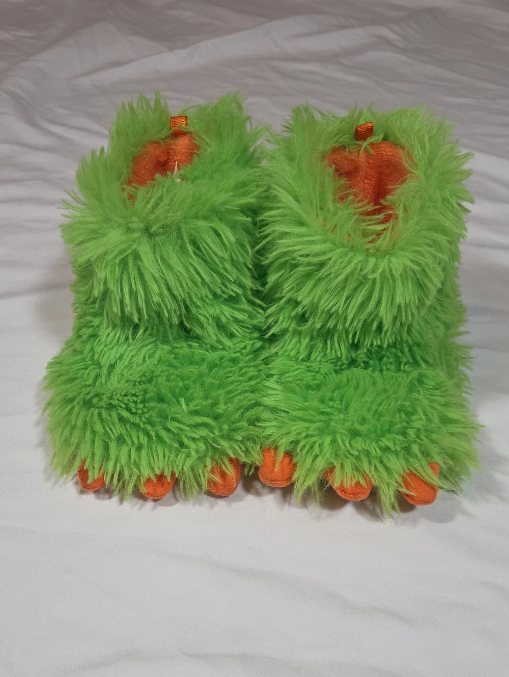 Wonder Nation Fuzzy Green Monster Slippers Size 7-8