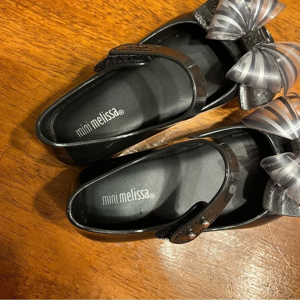 Mini Melissa black bow