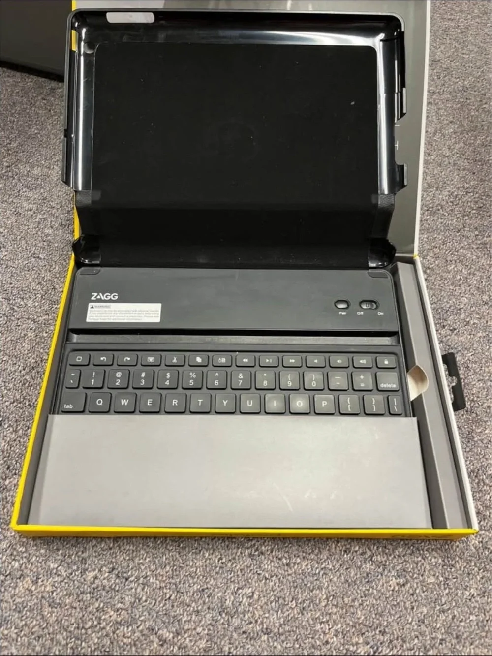 ZAGG profolio keyboard