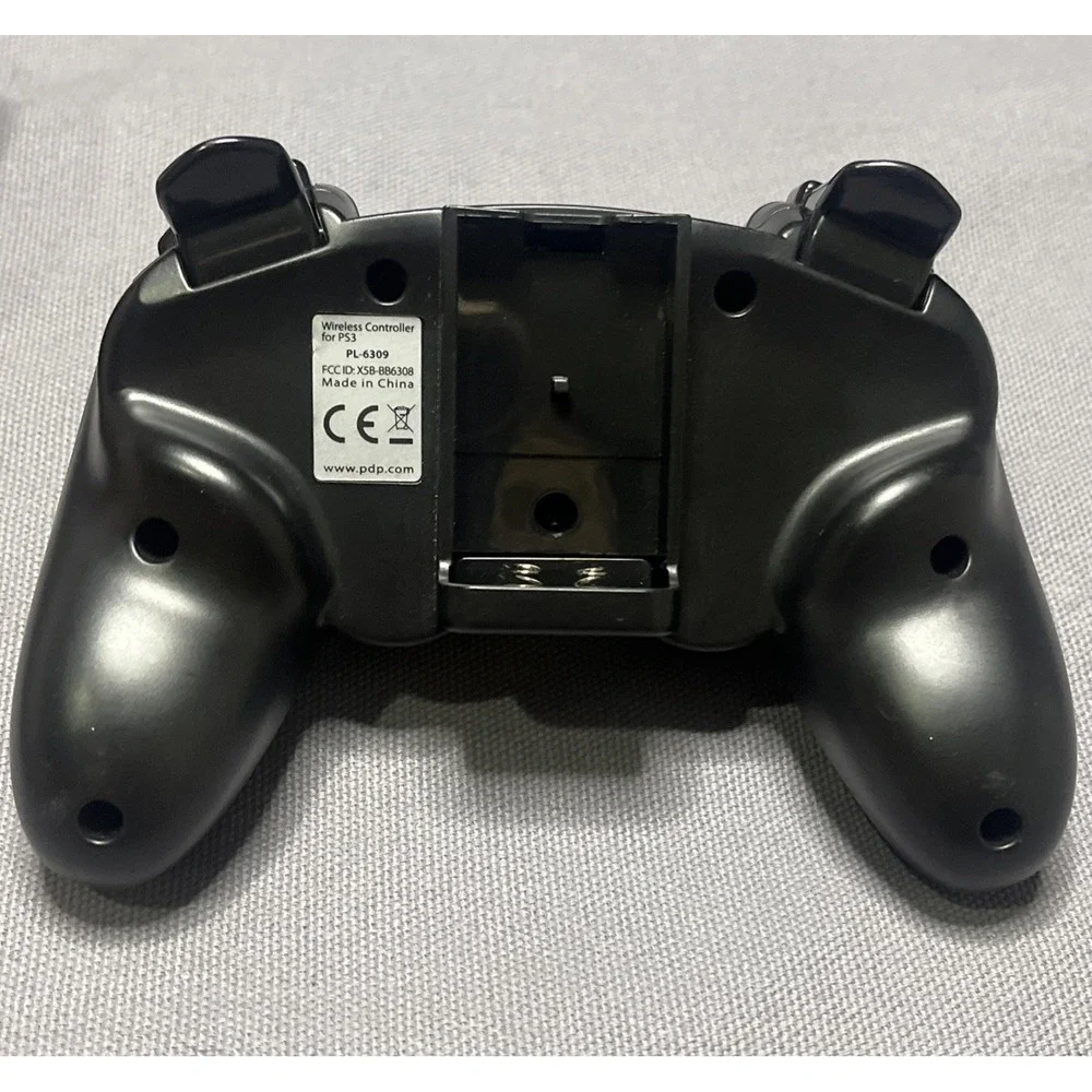 PDP playstation black