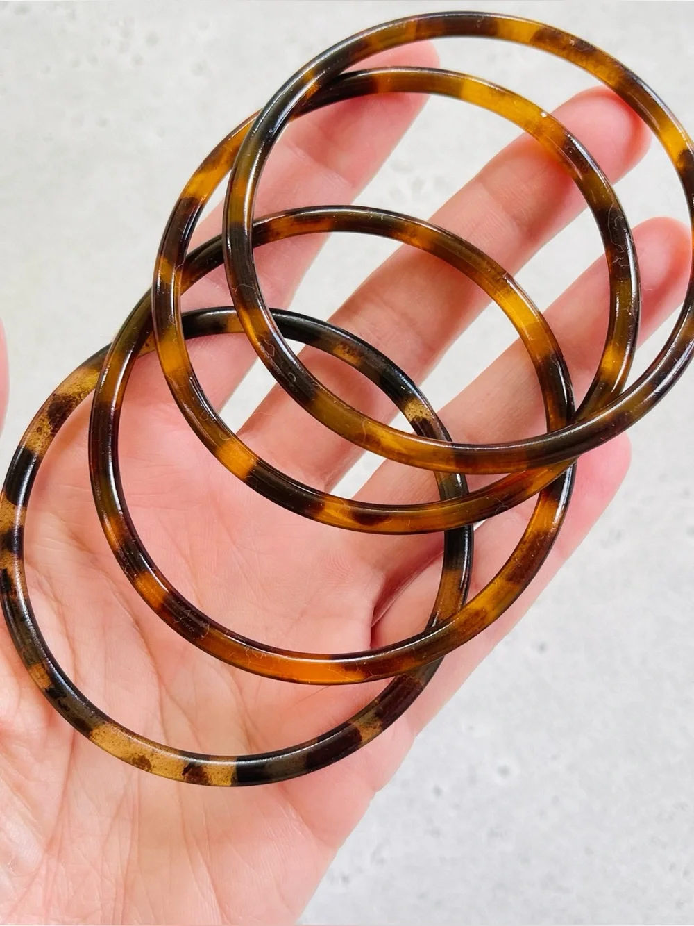 Set of 4 Faux Tortoiseshell Cellulose Acetate Thin Bangles Bracelets