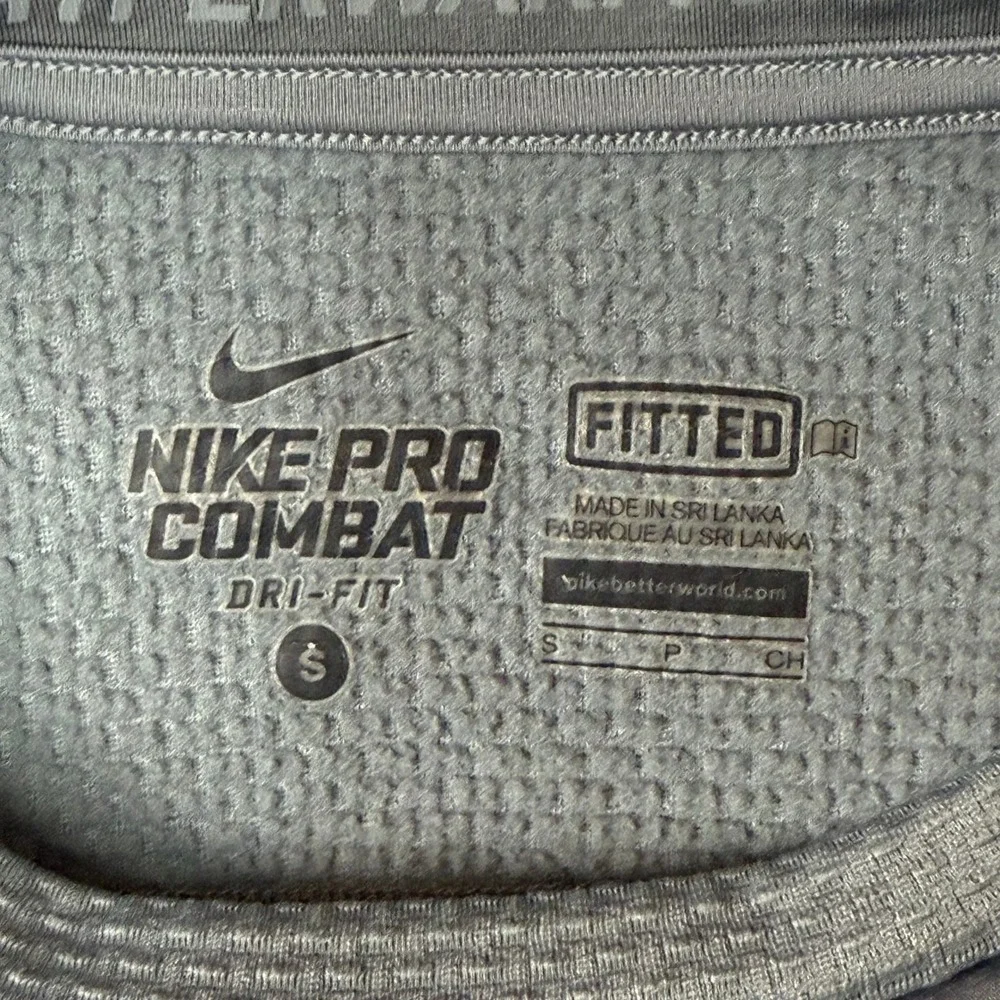 Nike pro combat