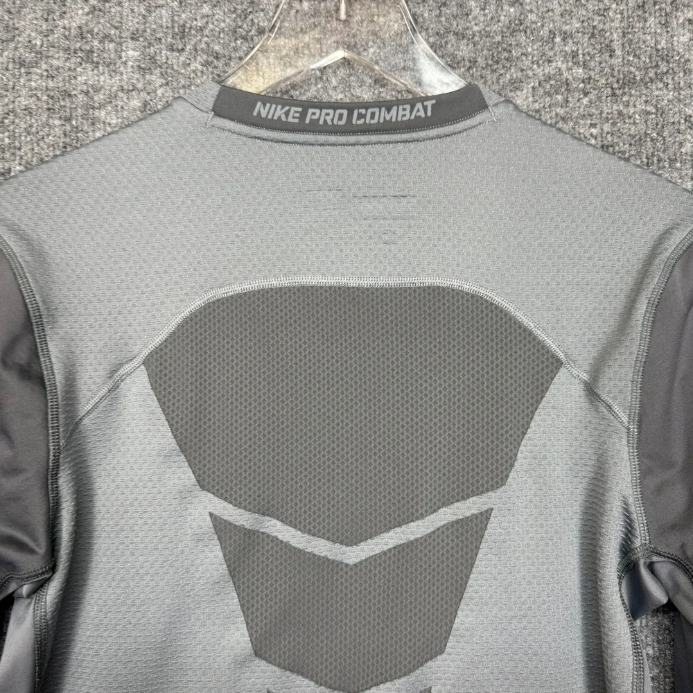 Nike pro combat