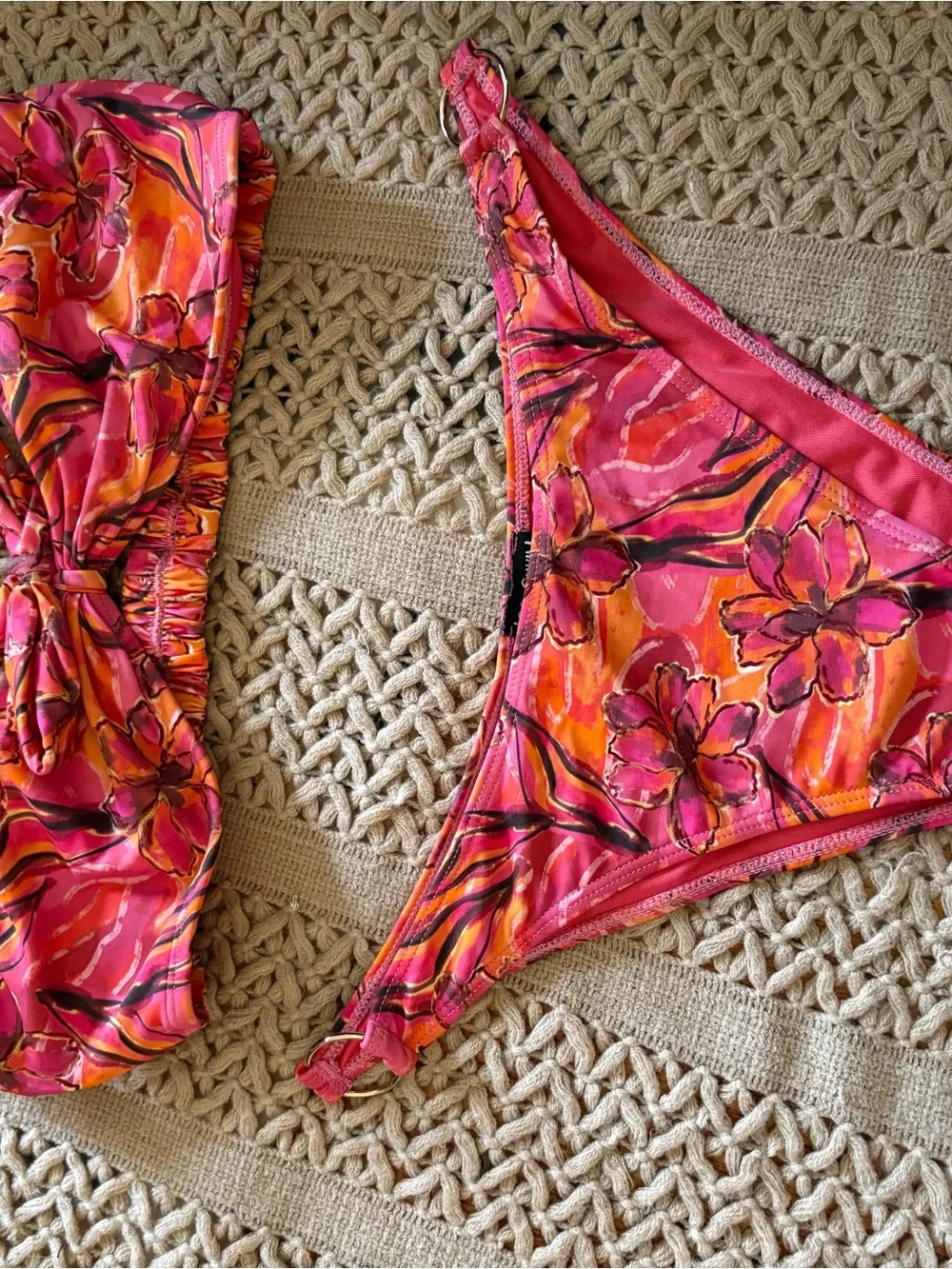 N/A vibrant floral