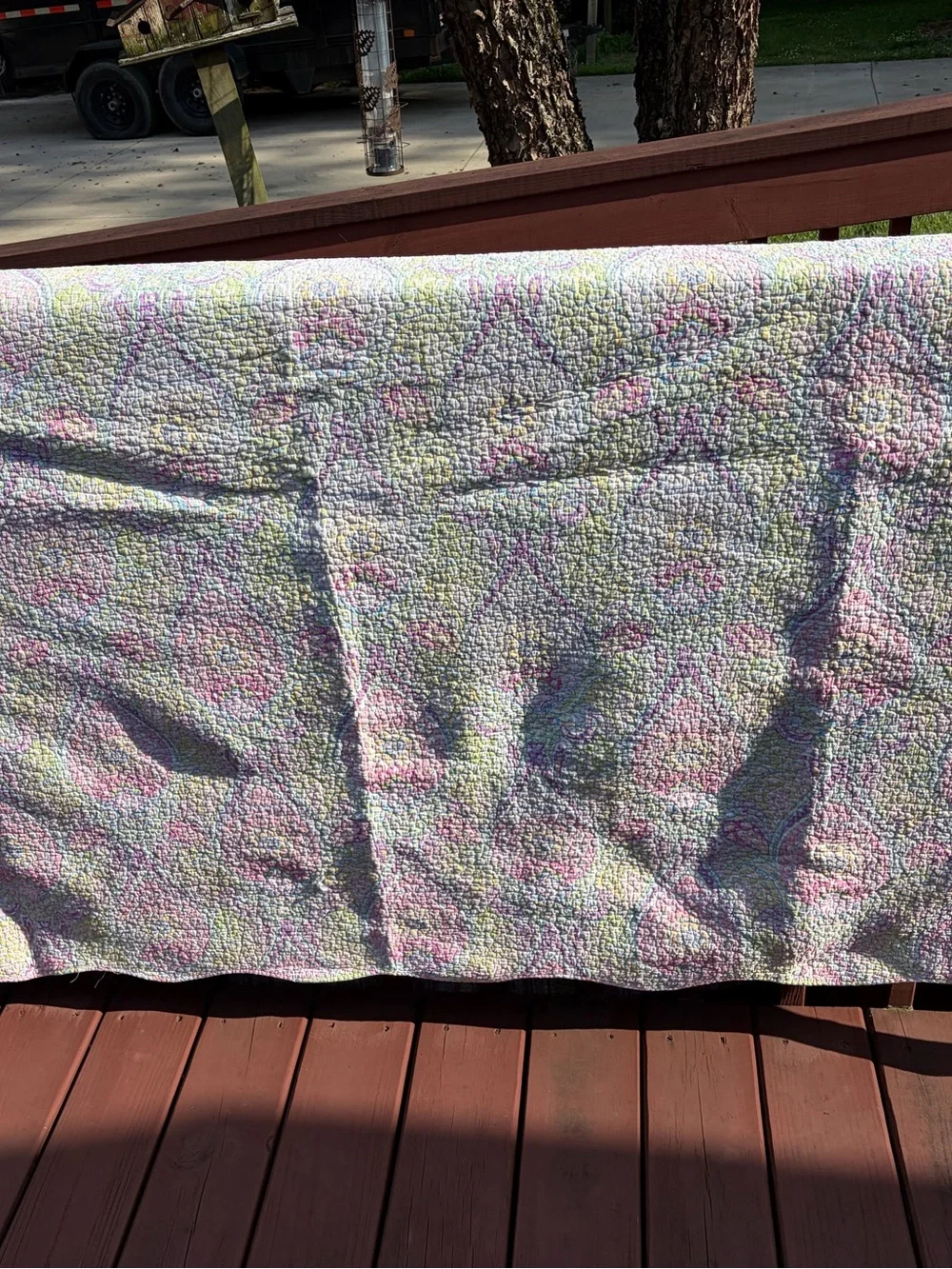 Full Size quilt bedspread pastels
