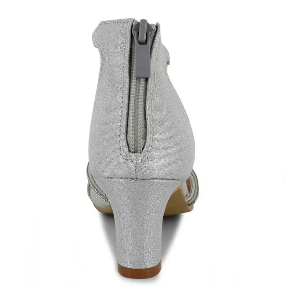 Badgley mischka girls size 2